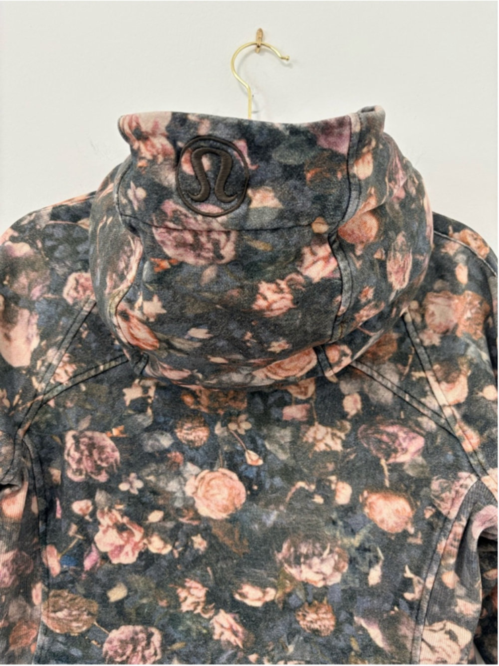 Lululemon Scuba Hoodie Light Cotton Fleece Sz 10 Frosted Rose Multi EUC - Picture 8 of 14